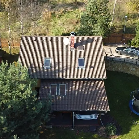 Prijemna Vila U Lesa S Velkou Zahradou