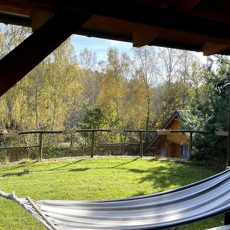Prijemna Vila U Lesa S Velkou Zahradou Apartamento Ludvikovice