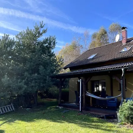 Prijemna Vila U Lesa S Velkou Zahradou